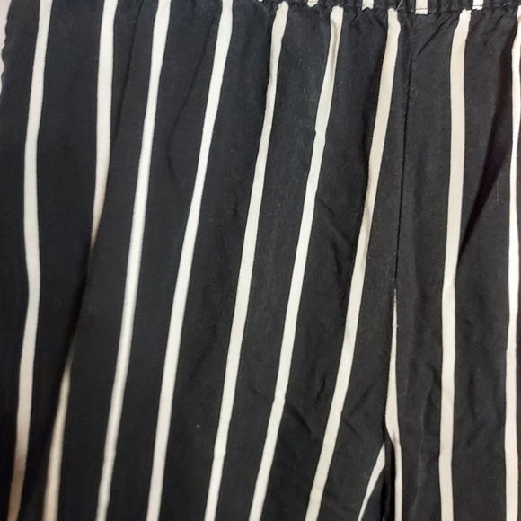 H&M Divided Wide Leg Pants With Pockets Black/White Stripes Size 6 - Picture 4 of 6